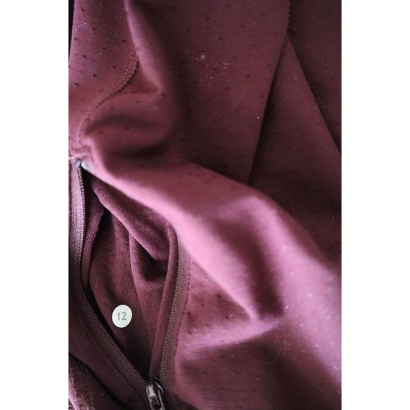 Lululemon Women's Sz 12 Burgundy Full Zip Mock Neck Hooded In Stride Jacket - Picture 6 of 9
